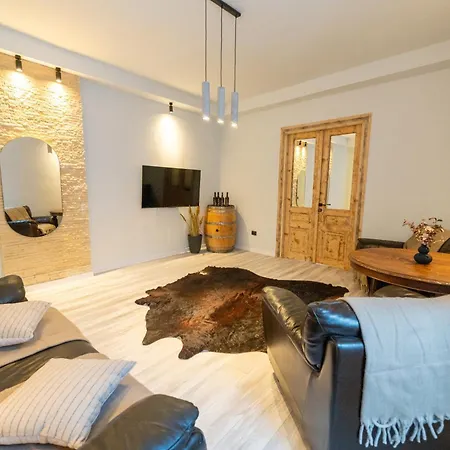 Barrique 13 - Breakfast At Restaurant & Minibar - Old Town * Braşov