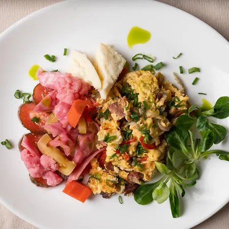Barrique 13 - Breakfast At Restaurant & Minibar - Old Town Brasov