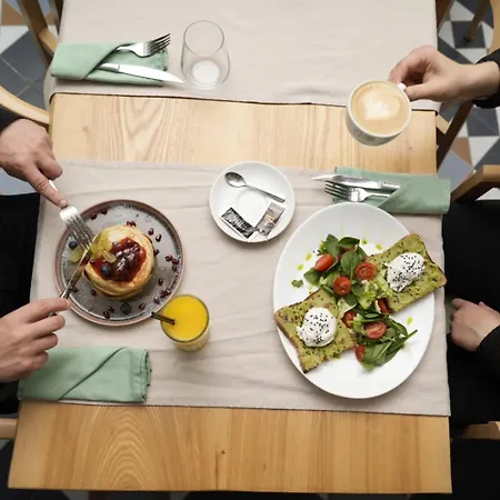 Barrique 13 - Breakfast At Restaurant & Minibar - Old Town דירה