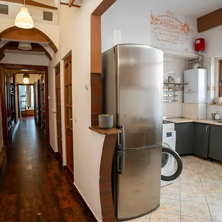 Barrique 13 - Breakfast At Restaurant & Minibar - Old Town *