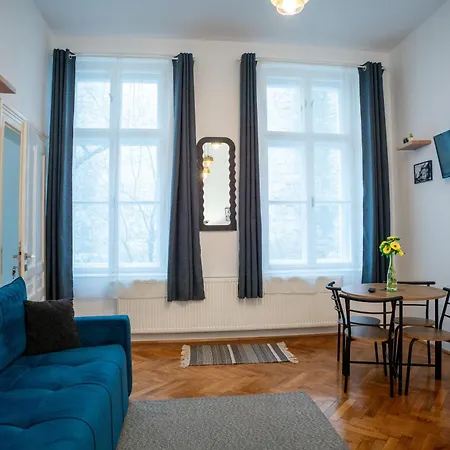 Barrique 13 - Breakfast At Restaurant & Minibar - Old Town *