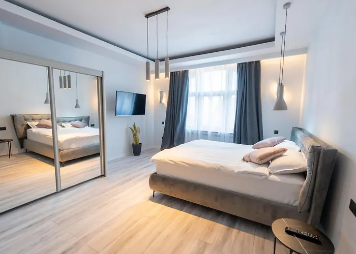 Barrique Republicii 56 *